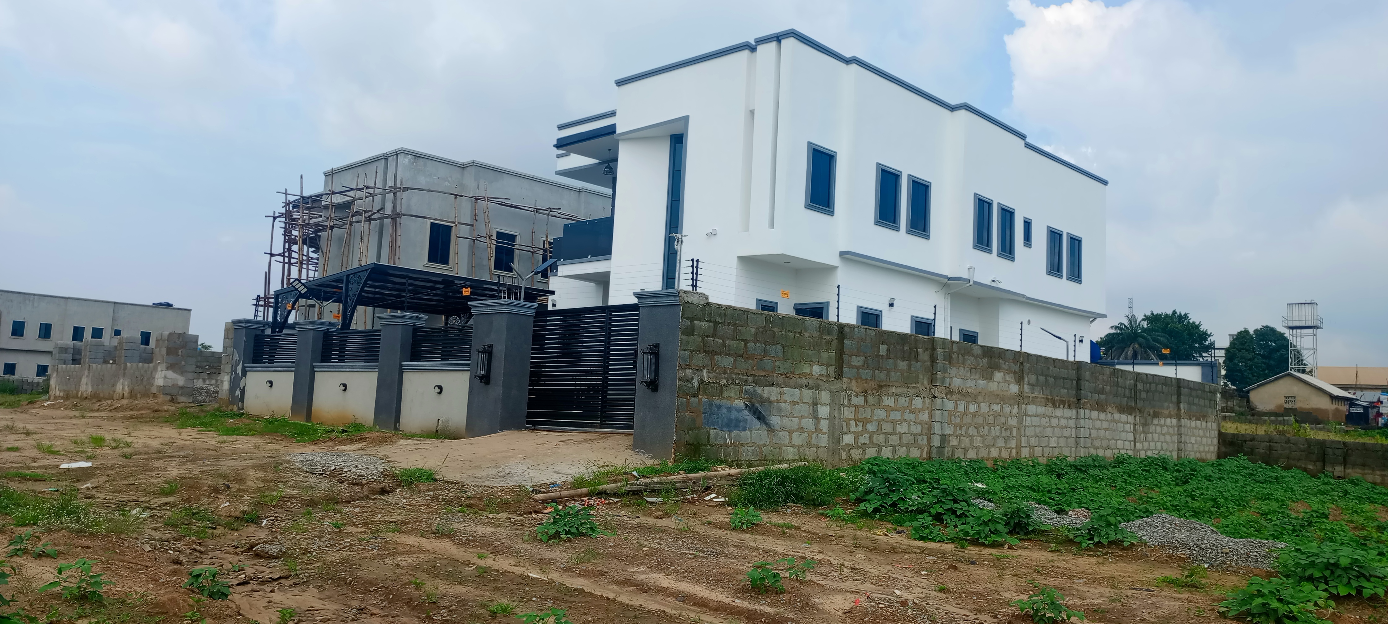 House 8